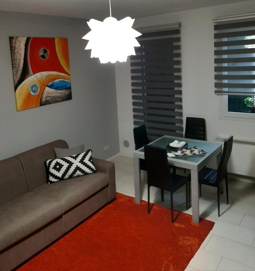 ميرا Venezia Suite Apartment المظهر الخارجي الصورة