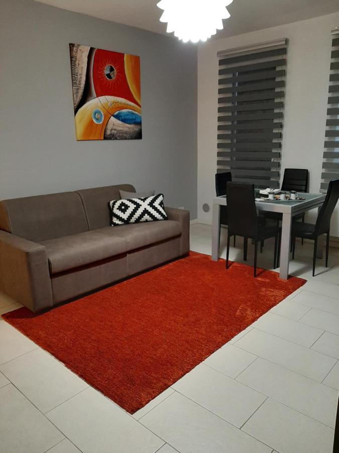 ميرا Venezia Suite Apartment المظهر الخارجي الصورة